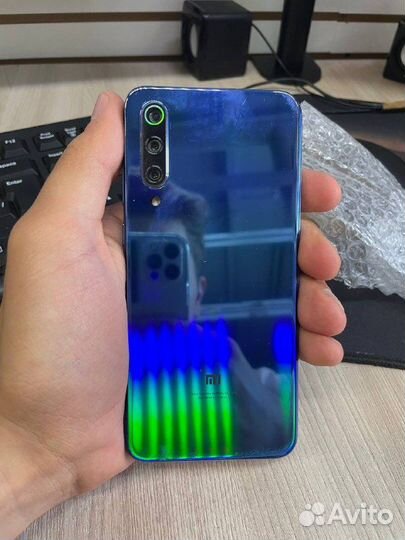 Xiaomi Mi9 SE 128Gb Ram 6Gb на запчасти