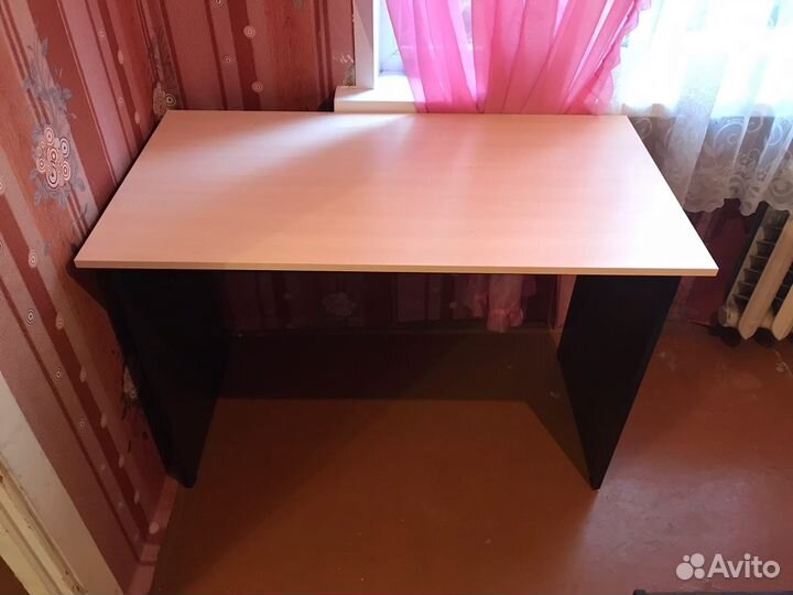 Стол письменный с доставкой