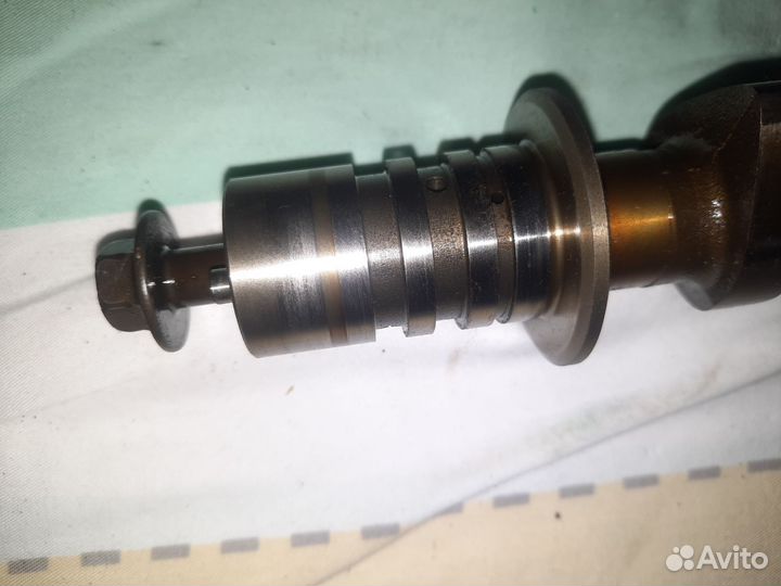 Впускной распредвал Nissan HR16DE