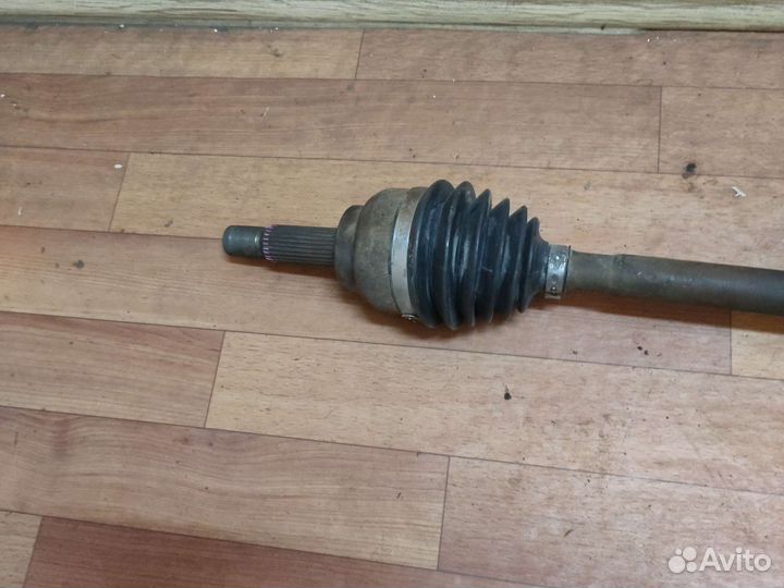 Привод передний правый Mitsubishi lancer 9