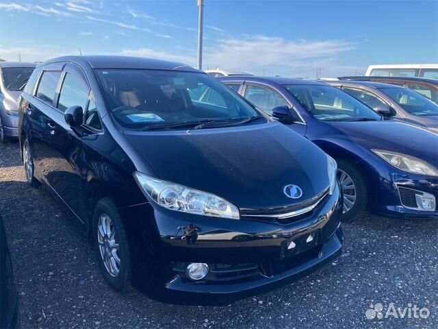 Toyota Wish 1.8 CVT, 2013, 57 000 км