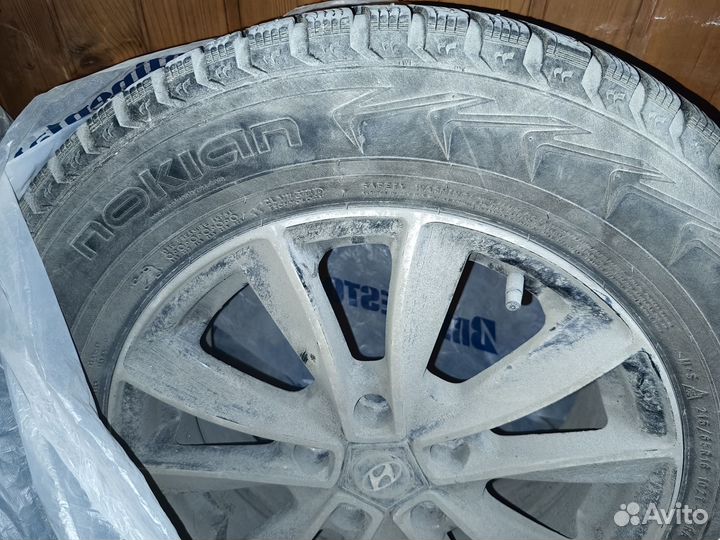 Nokian Tyres Hakkapeliitta 5 215/65 R16