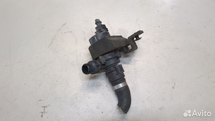 Насос водяной BMW 5 E60, 2005