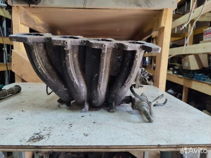 Впускной коллектор Hyundai sonata 4 EF