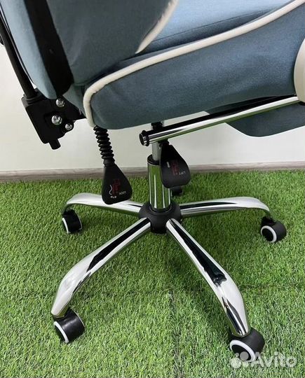 Компьютерное кресло офисное с функцией массажа