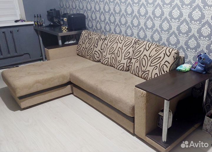 Угловой диван бу