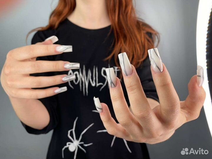 Наращивание, корейский маникюр, креативный дизайн