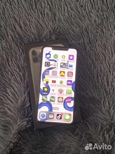 iPhone 11 Pro Max, 64 ГБ