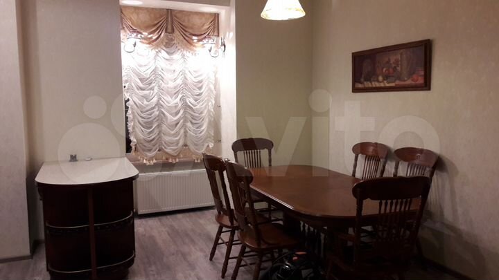 2-к. квартира, 87 м², 3/3 эт.