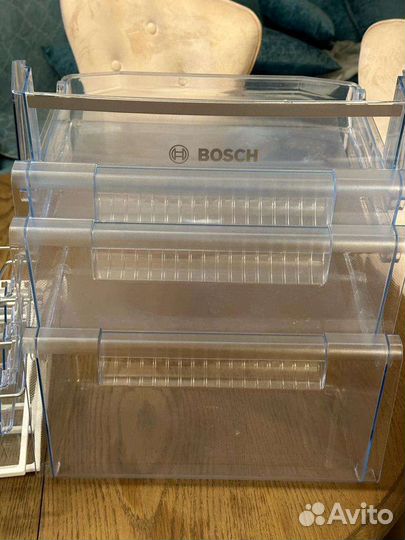 Комплект полок к встраиваемому Холодильнику bosch