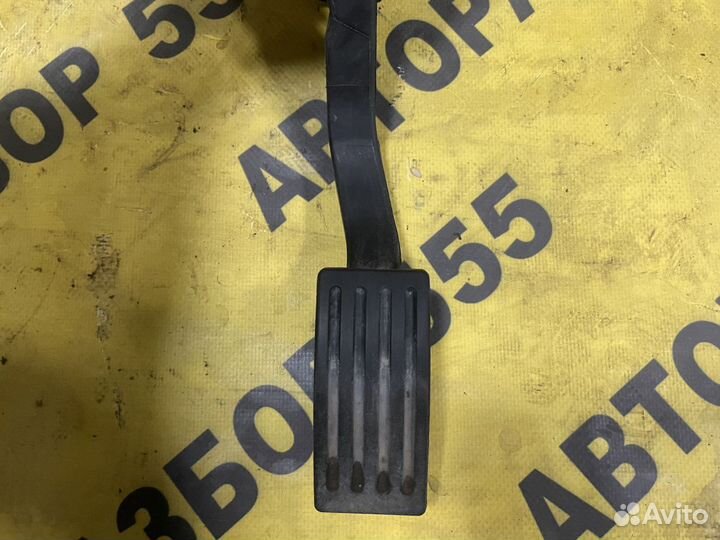 Педаль газа Ford Focus 2
