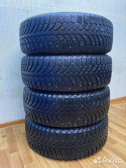 Bridgestone Blizzak Spike-01 225/60 R18