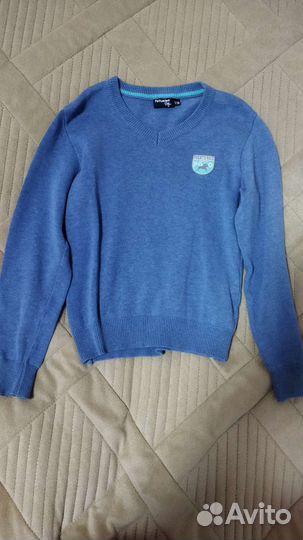 Свитер, рубашка, брюки, шорты