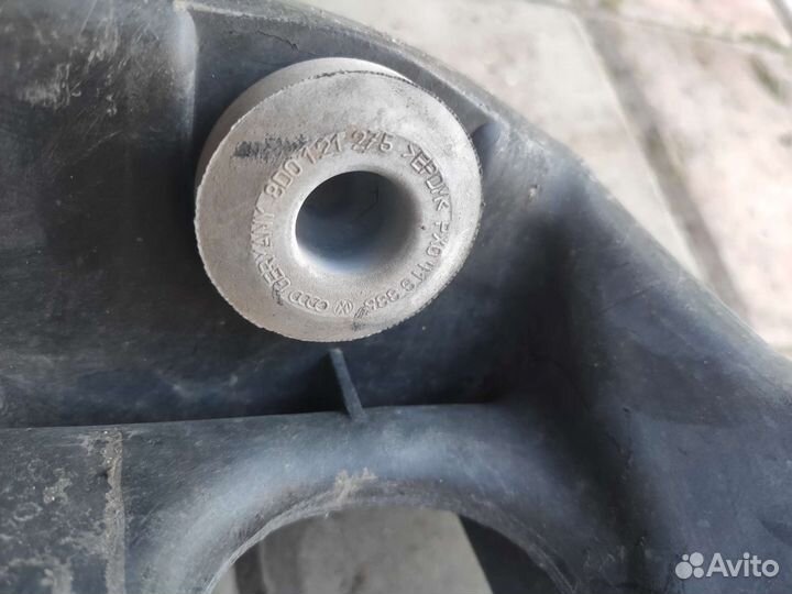 Передняя панель /телевизор 8D0805594