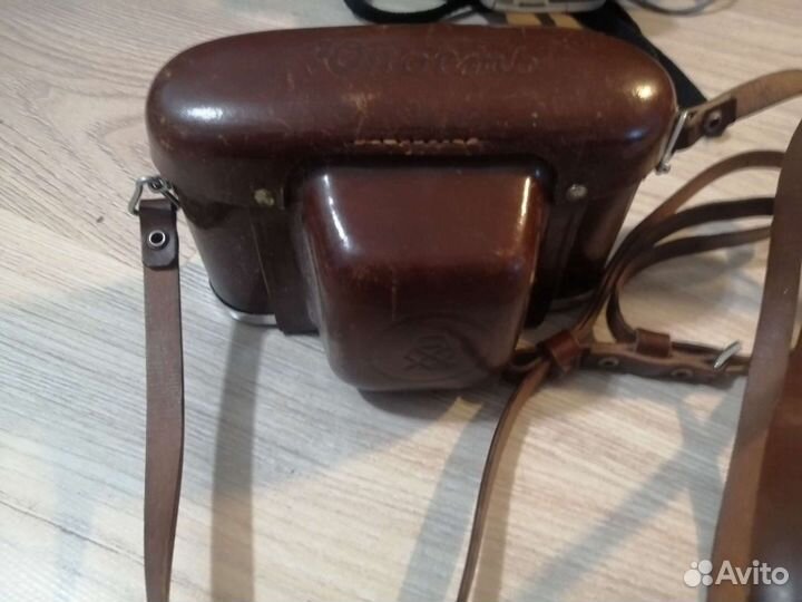 Плёночный фотоаппарат Юность СССР