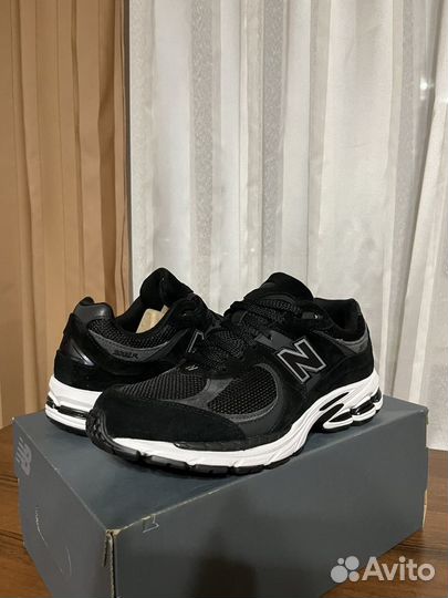 New Balance 2002R Black