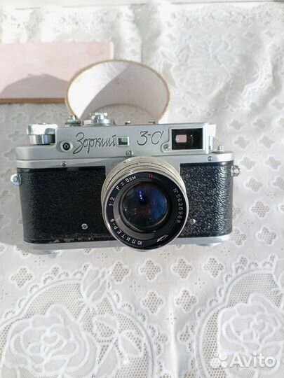 Пленочный фотоаппарат времён СССР