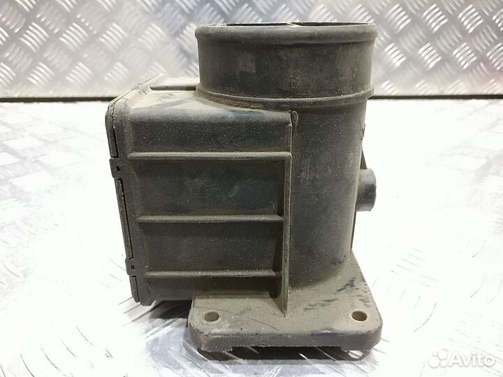 Датчик массового расхода воздуха Carisma (95-03) б