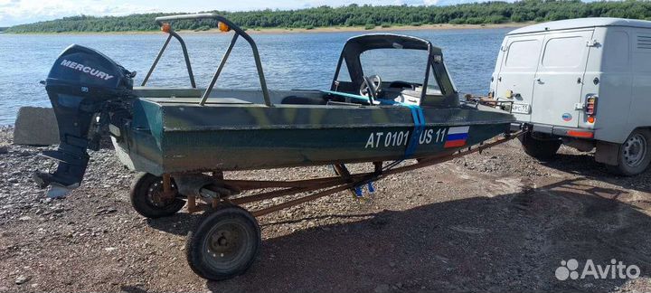 Обь-3 с мотором и прицепом