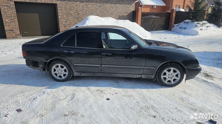 Mercedes-Benz E-класс 2.0 AT, 2000, 320 000 км