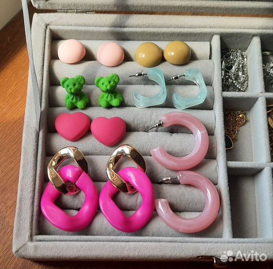 Серьги пластиковые