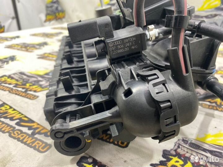 Коллектор впускной Audi A4 B8 cdnc 2010