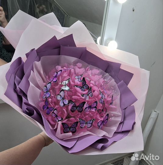 Светящиеся букеты с бабочками