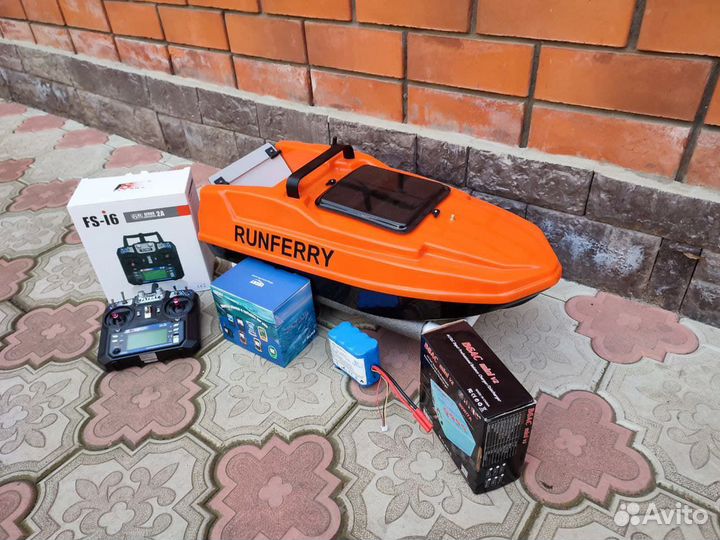 Прикормочный карповый кораблик Runferry Solo Mini
