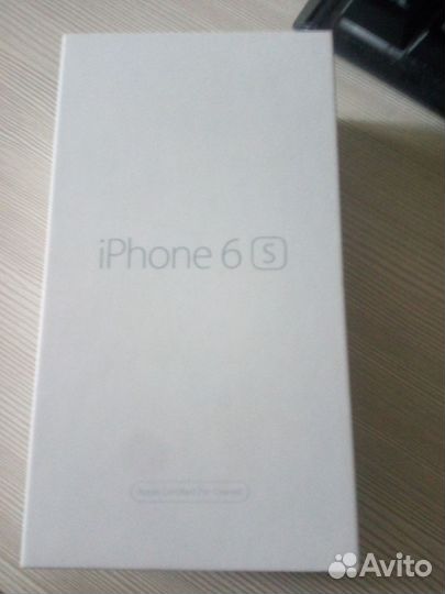 Телефон iPhone 6s