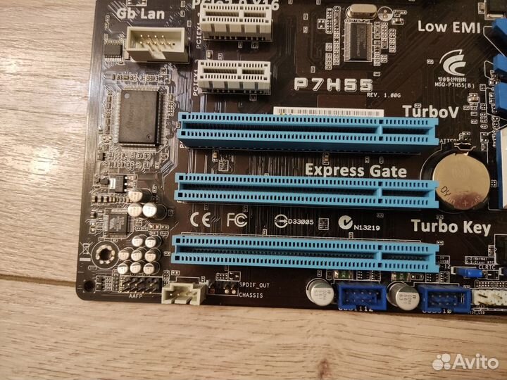 Материнская плата