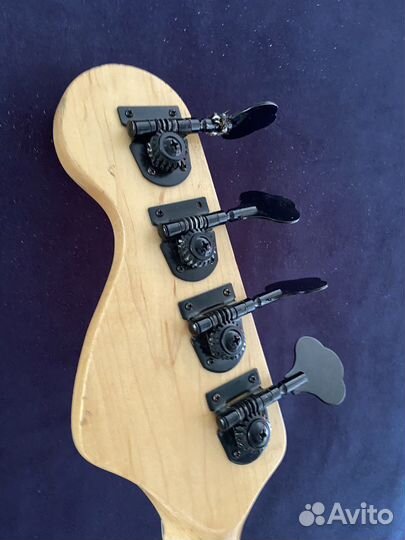 Бас гитара euphony 4 струны