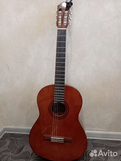 Акустическая гитара yamaha c40