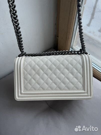 Сумка Chanel boy white 25 sm