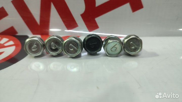 Болт маховика Toyota Ipsum ACM21 2AZ 2006.03