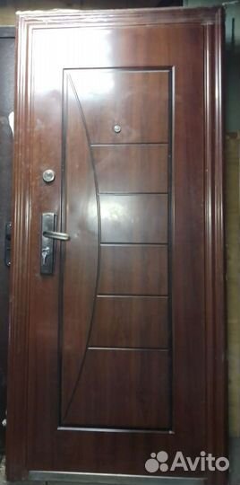 Дверь входная металлическая