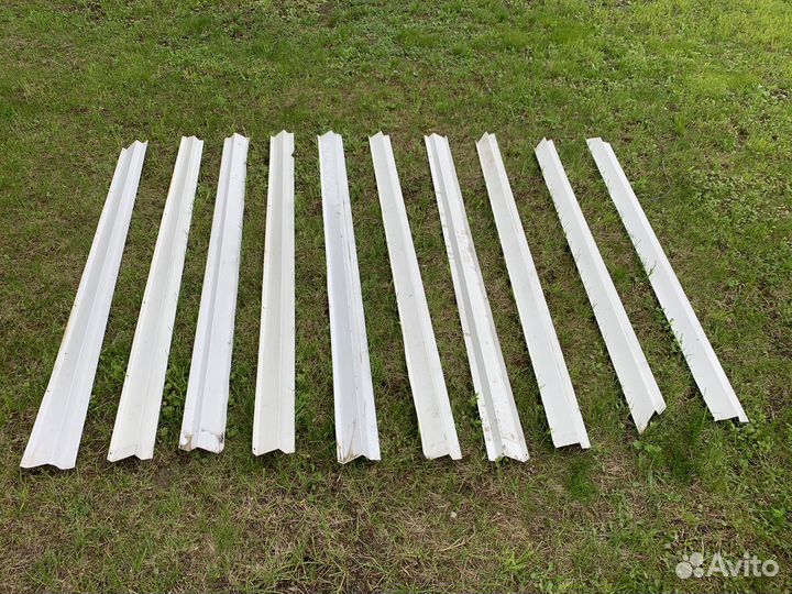 Отливы для окон и цоколя белые