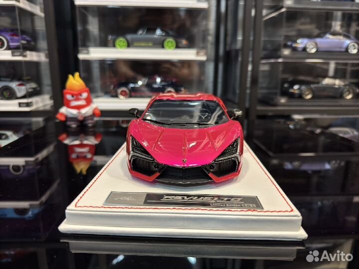 Lamborghini Revuelto Rose 2023 1:18 IVY