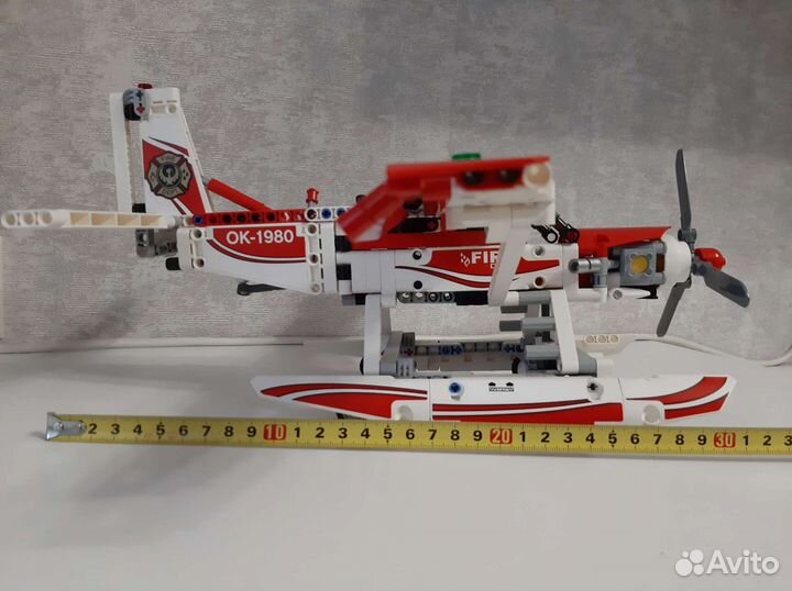 Конструктор Lego technic пожарный самолёт
