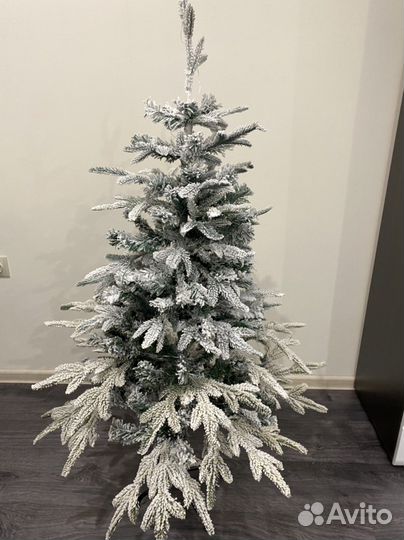 Елка новогодняя