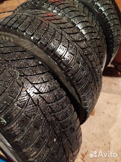 ZLD-100 EXTRA Z-Ice 3000-S 195/65 R15