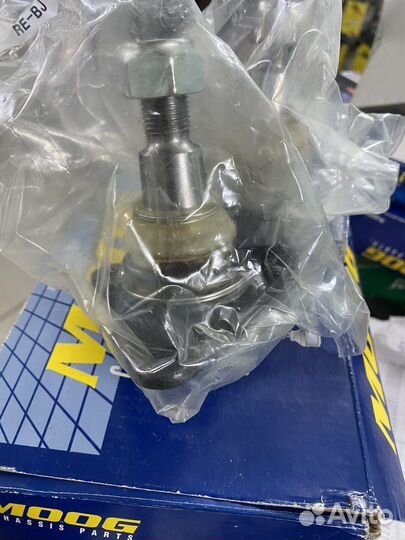 Шаровая опора на Renault master 1