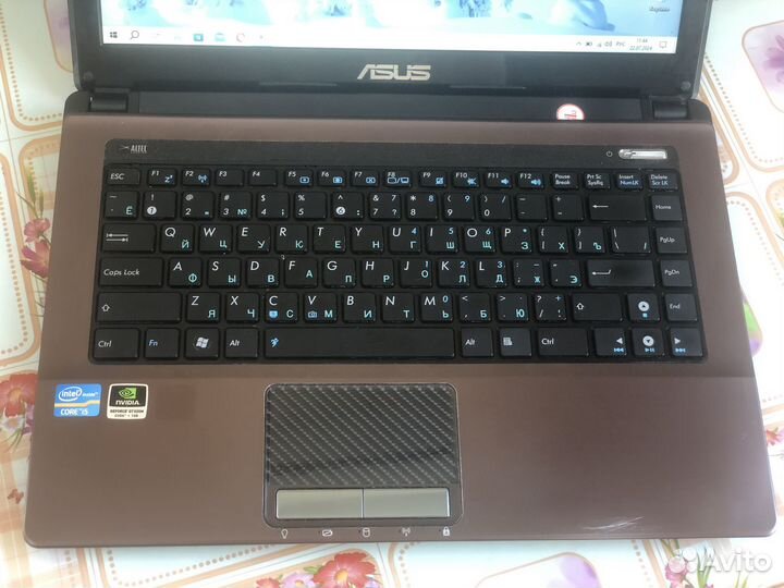 Ноутбук Asus core i5 / ssd 256 / 8gb / видео 520m