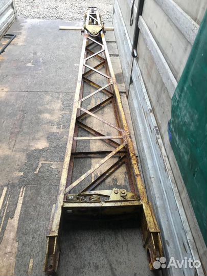 Гусек жесткий 800.56.00.00 гусеничного кран мкг-25