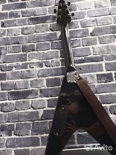 Электрогитара epiphone flying v