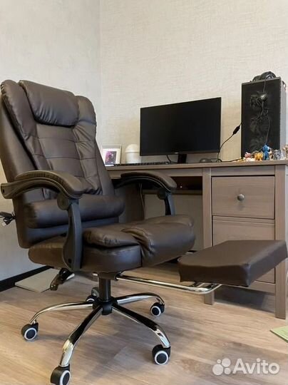 Компьютерное игровое кресло геймерское с массажем