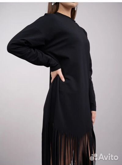 Платье толстовка худи с бахромой