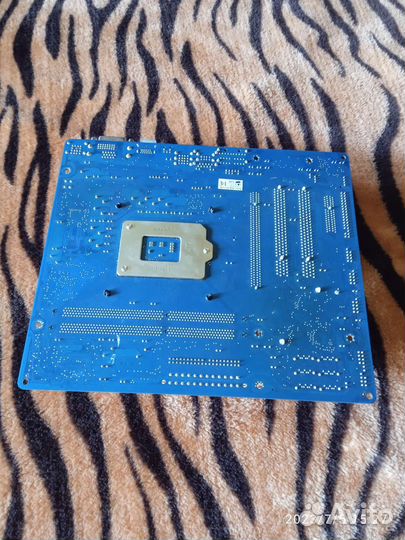 Материнская плата с процессором i3