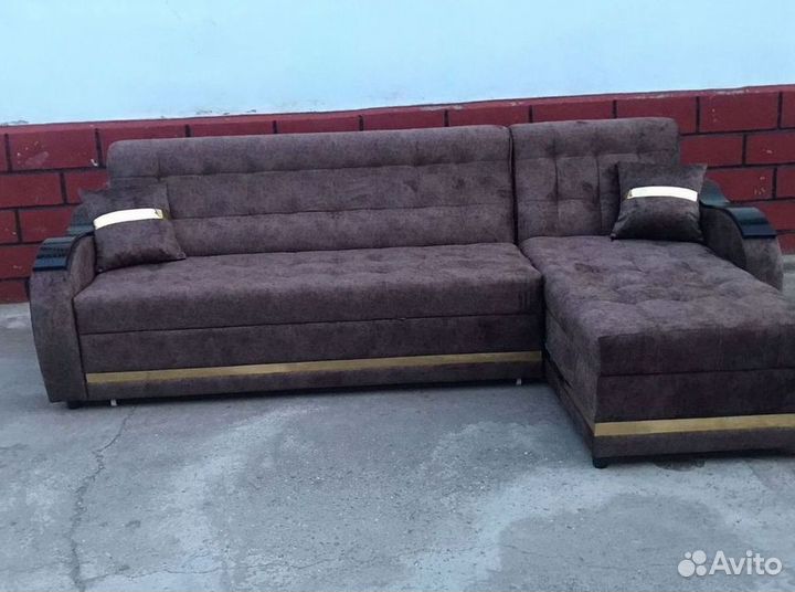 Диван угловой раскладной в наличии