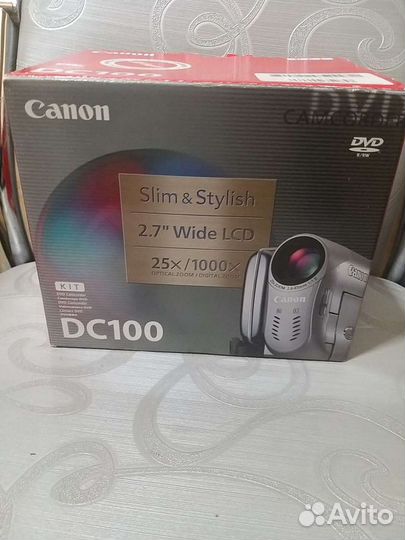 Видеокамера Canon DC100