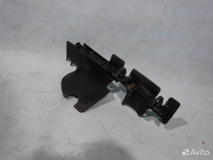 Дефлектор радиатора правый Golf 6 Гольф / Jetta 6